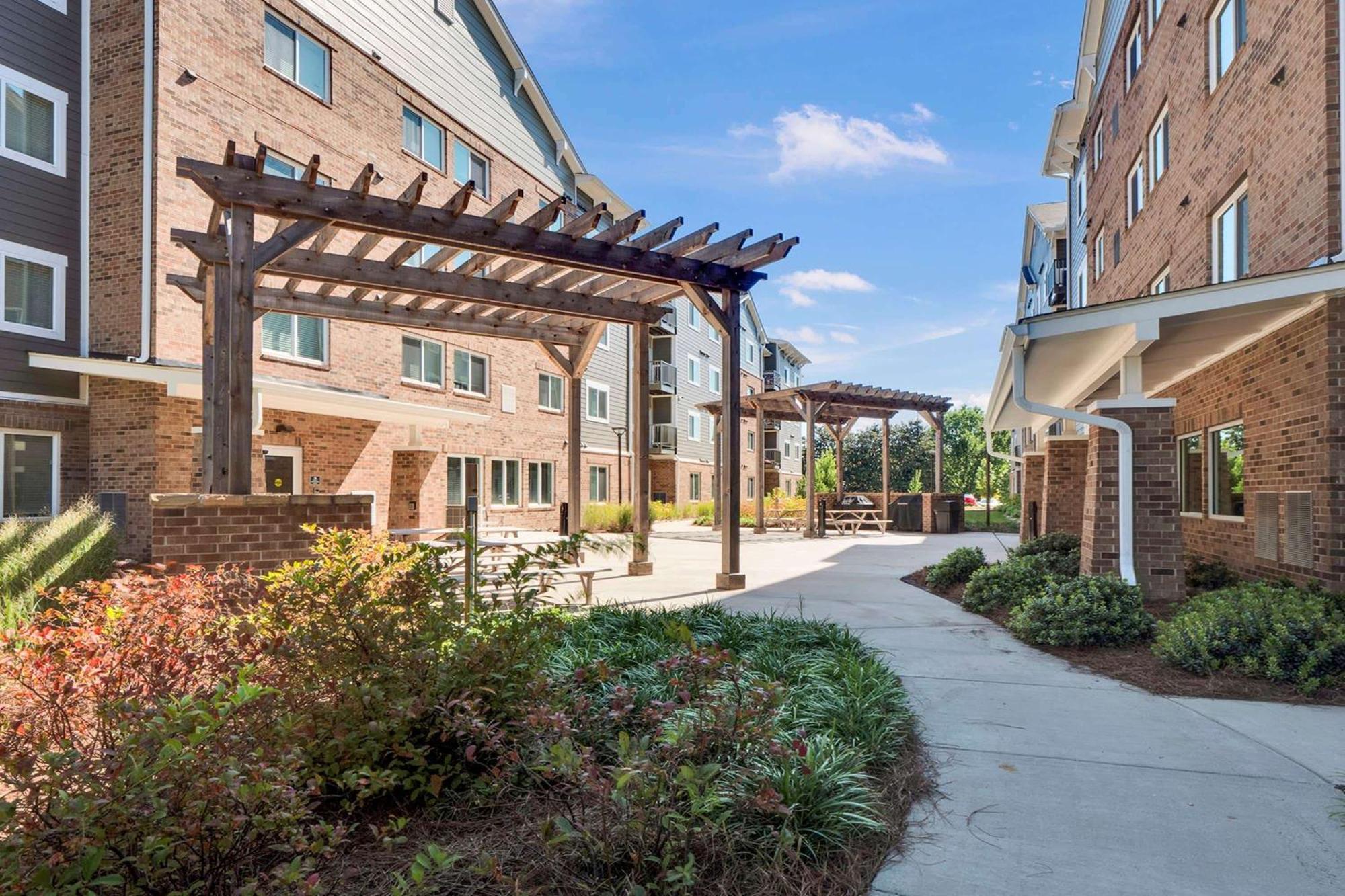Waterwalk Extended Stay By Wyndham Charlotte - Arrowood Eksteriør bilde